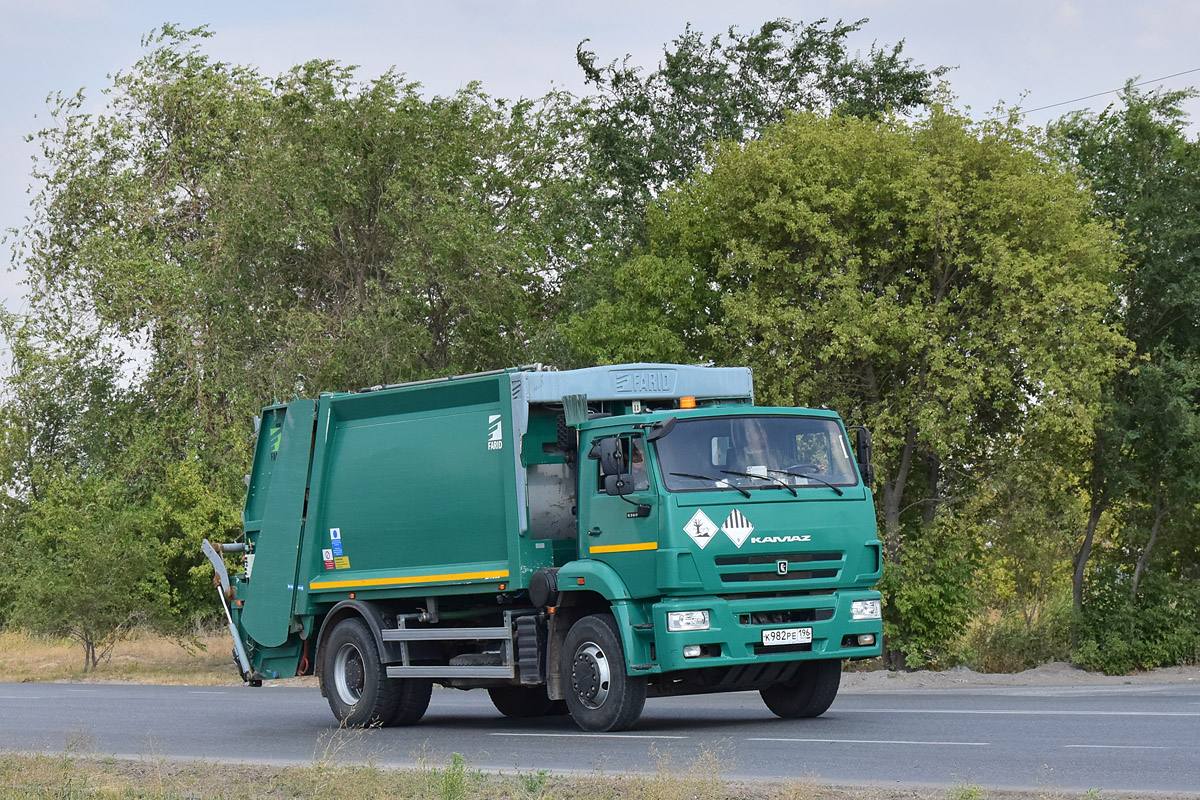 Волгоградская область, № К 982 РЕ 196 — КамАЗ-53605-A5(48)