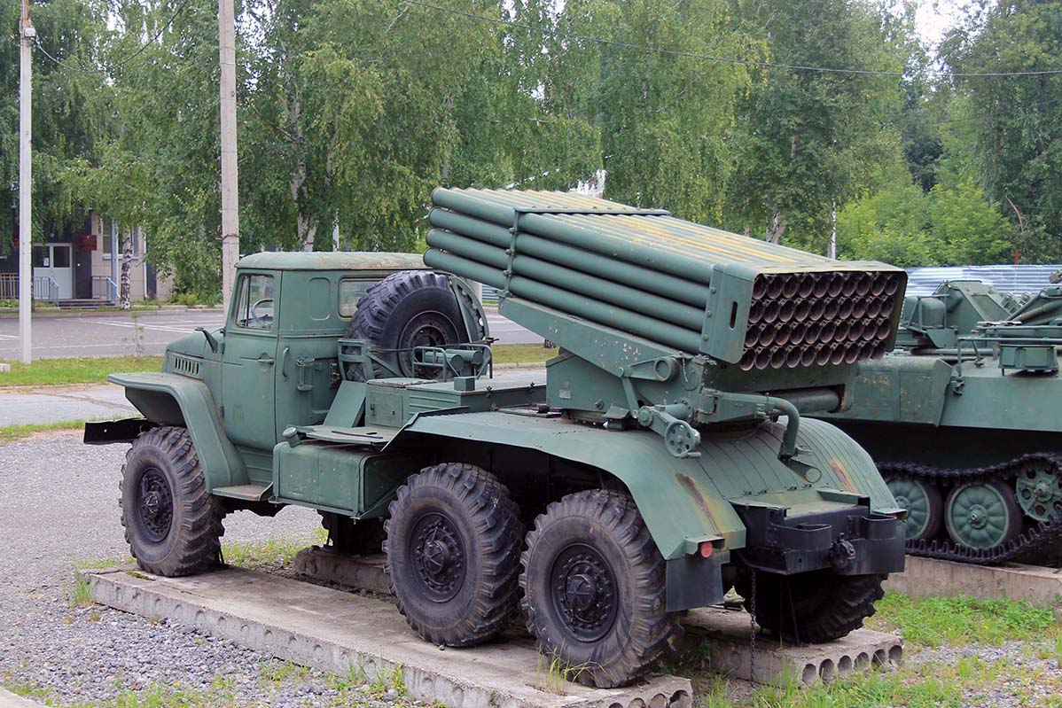 Удмуртия, № (18) Б/Н 0046 — Урал-375Е; Техника на постаментах, памятники (Удмуртия); Транспортные средства без номеров (Удмуртия)