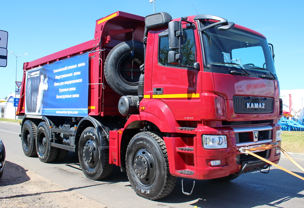Татарстан, № ВН 877 М 16 — КамАЗ-65801-T5(68)