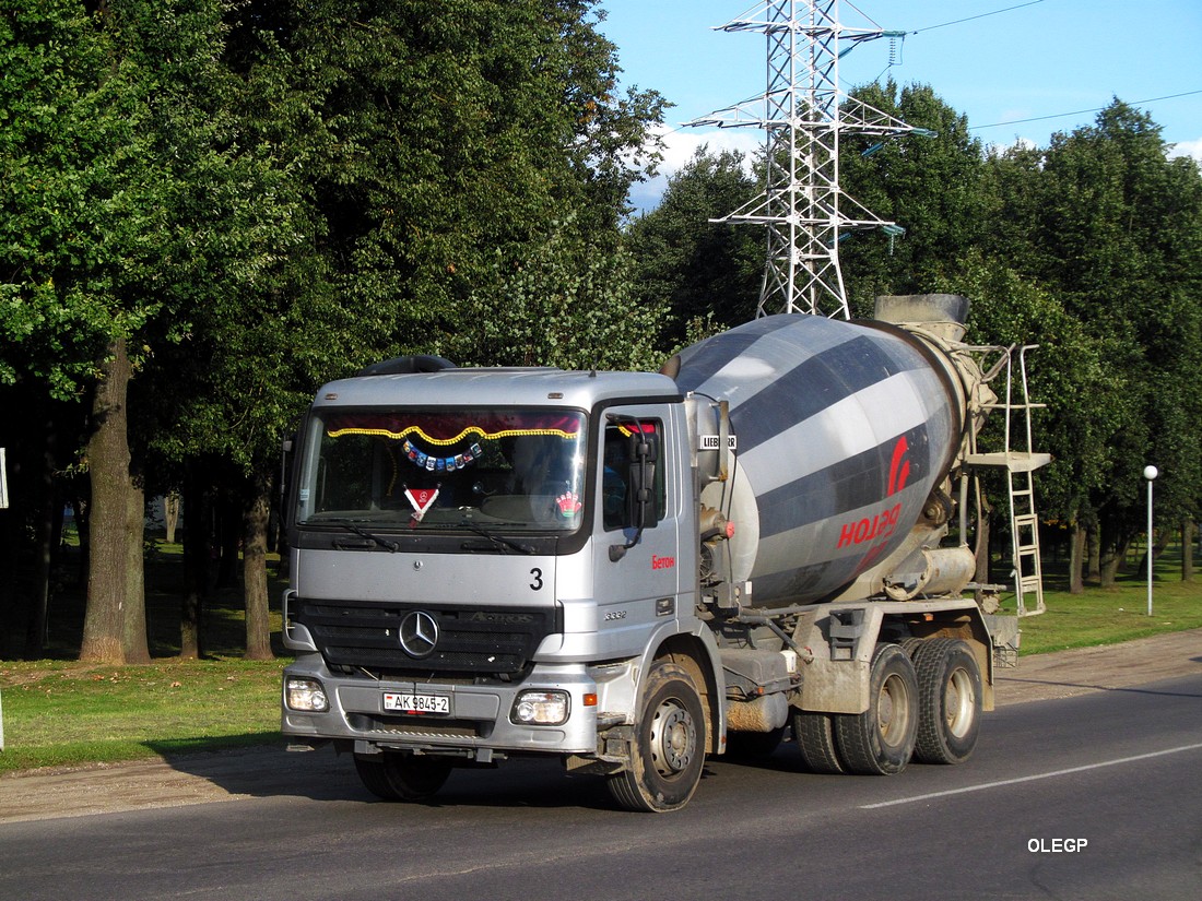 Витебская область, № 3 — Mercedes-Benz Actros ('2003) 3332