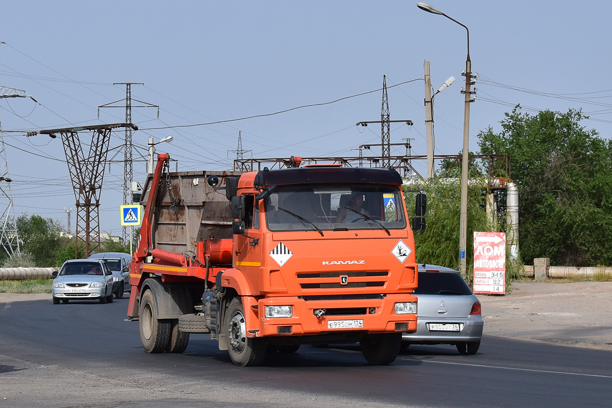 Волгоградская область, № Е 995 ОМ 134 — КамАЗ-43253-G5(69)