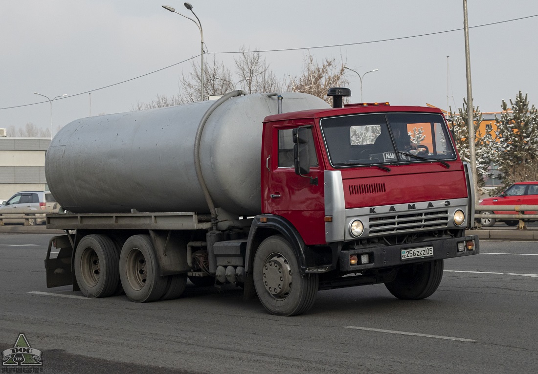 Алматинская область, № 256 ZKZ 05 — КамАЗ-5320
