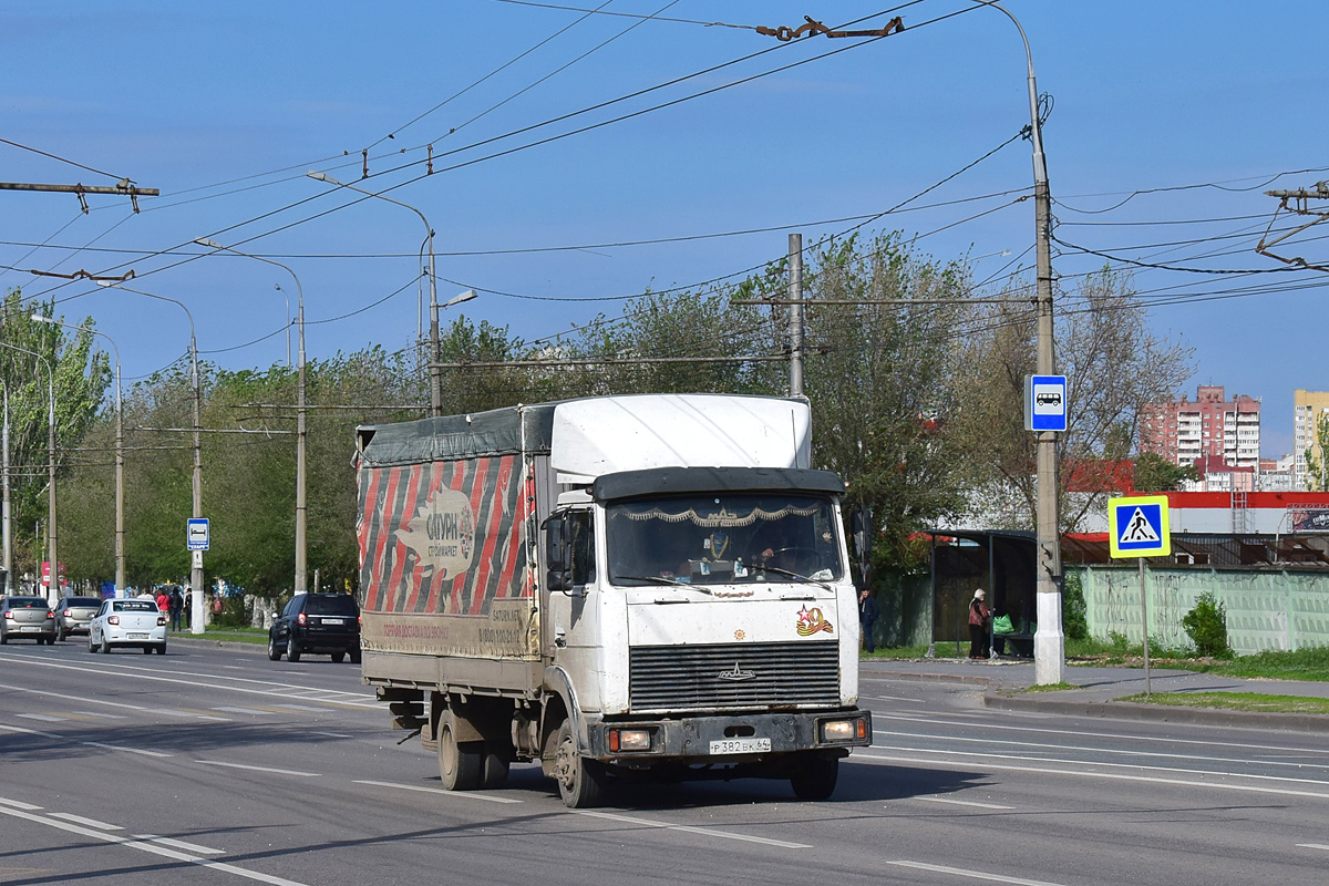 Волгоградская область, № Р 382 ВК 64 — МАЗ-437040