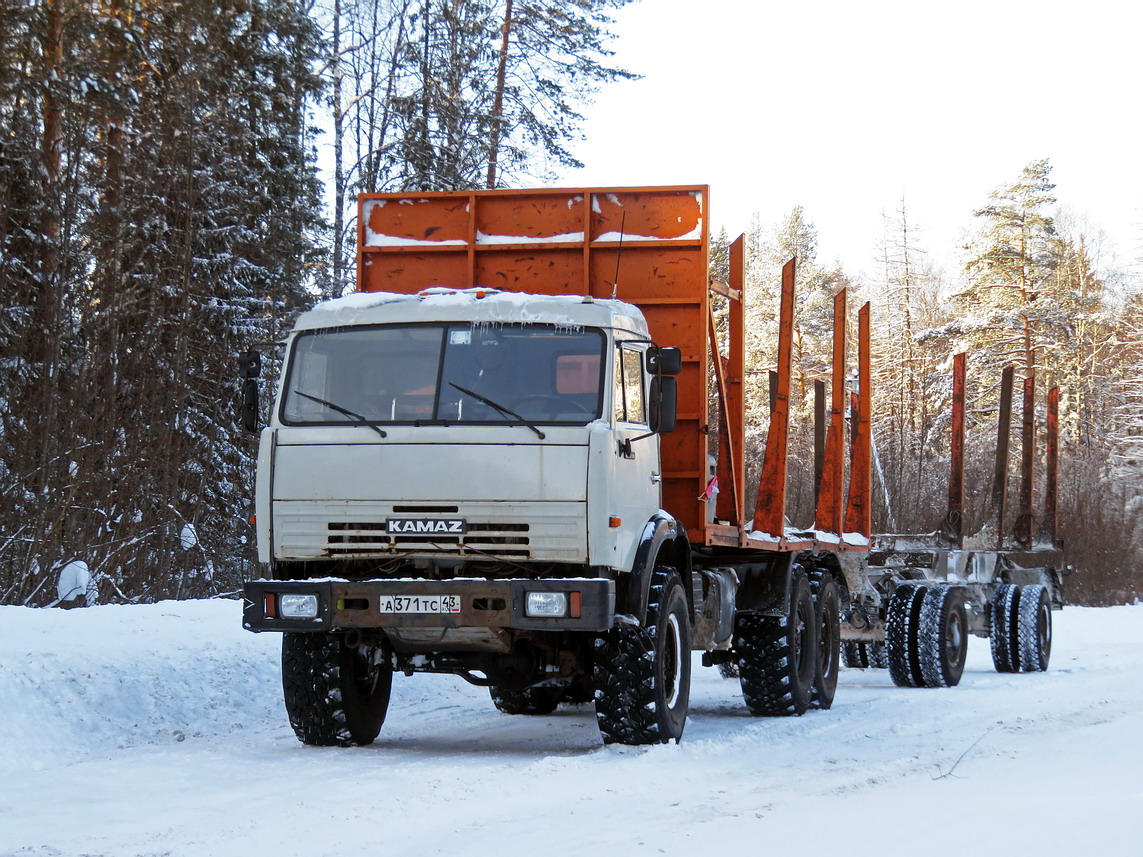 Кировская область, № А 371 ТС 43 — КамАЗ-43118-15 [43118R]