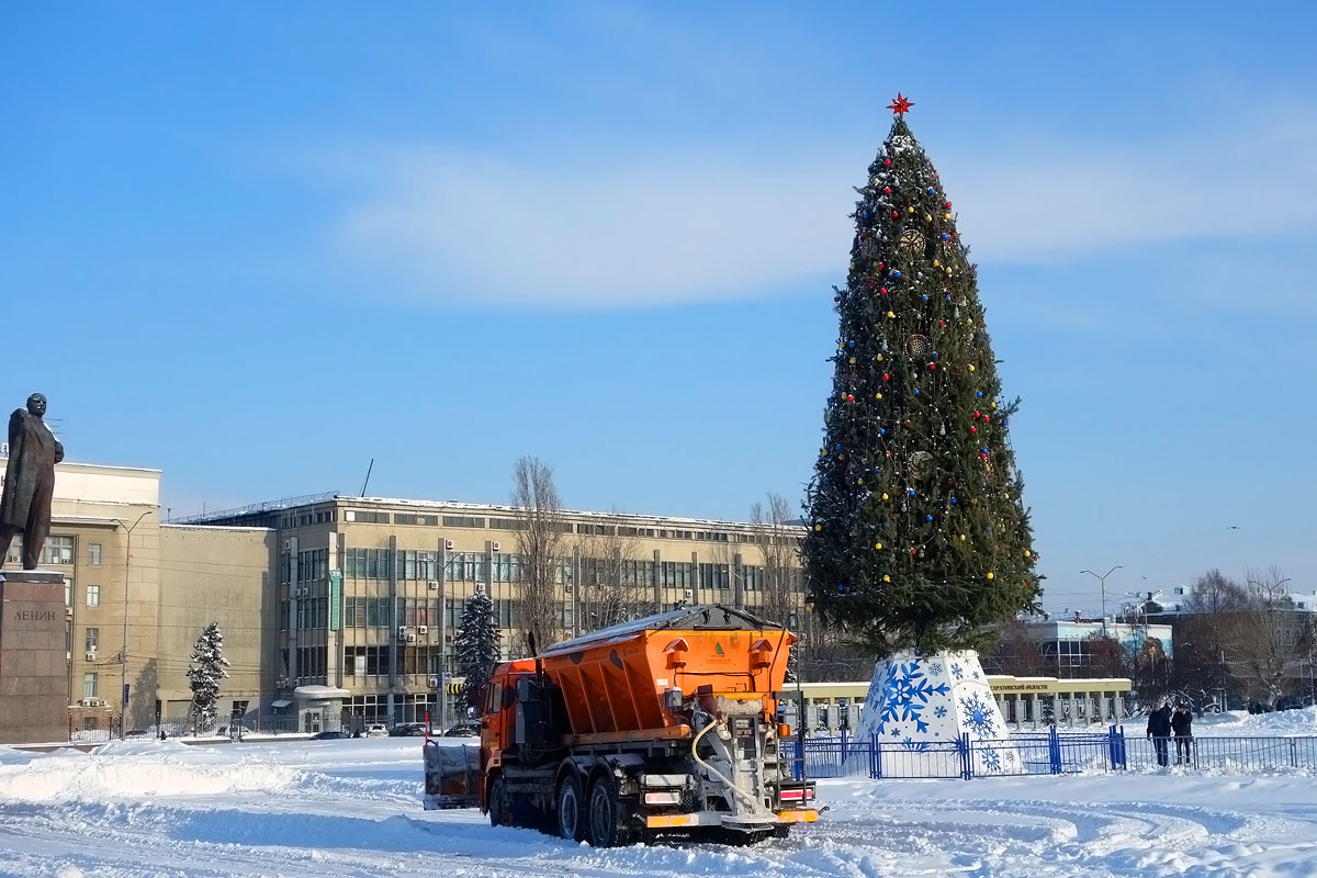 Саратовская область, № В 081 НУ 164 — КамАЗ-65115-A5(48); Саратовская область — Разные фотографии (Автомобили)