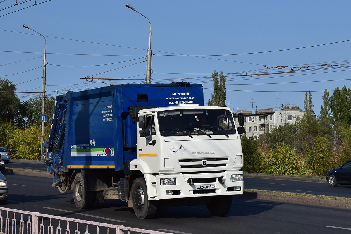 Волгоградская область, № О 326 АВ 196 — КамАЗ-53605-A5(48)