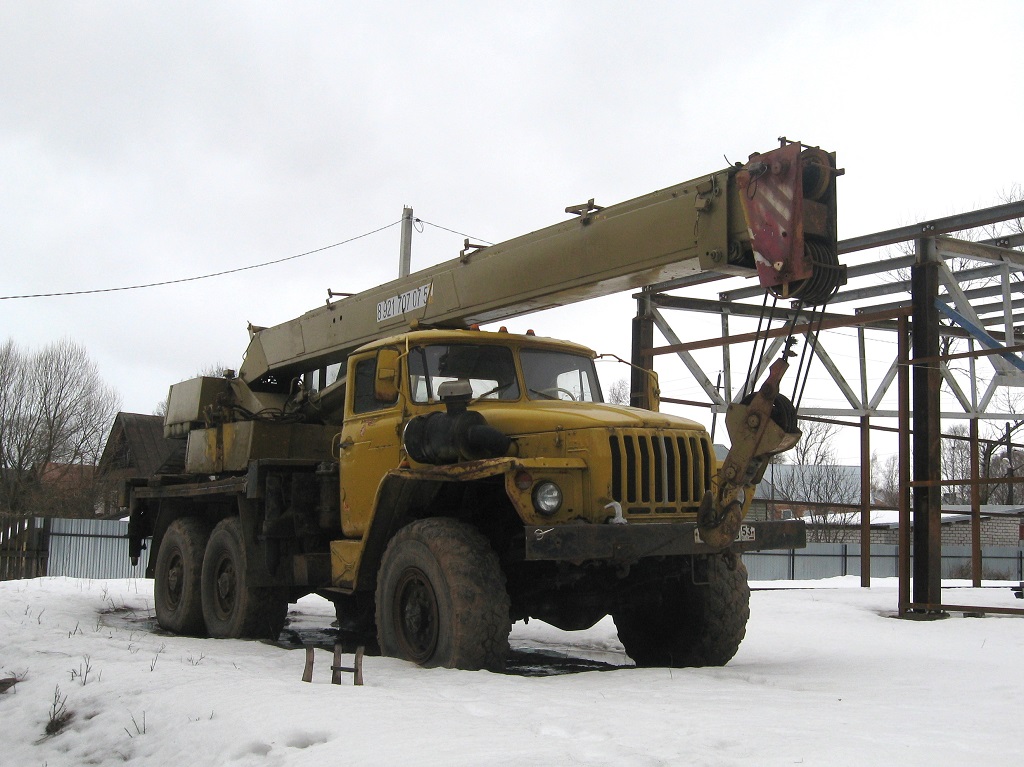 Тверская область, № С 136 ВВ 53 — Урал-5557-10