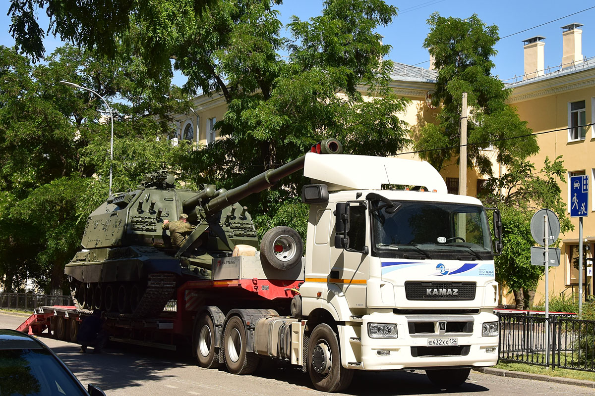 Волгоградская область, № Е 432 ХХ 134 — КамАЗ-65206-T5(68)