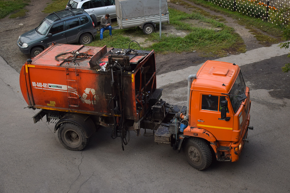 Алтайский край, № Т 880 ХС 22 — КамАЗ-43253-H3(99)