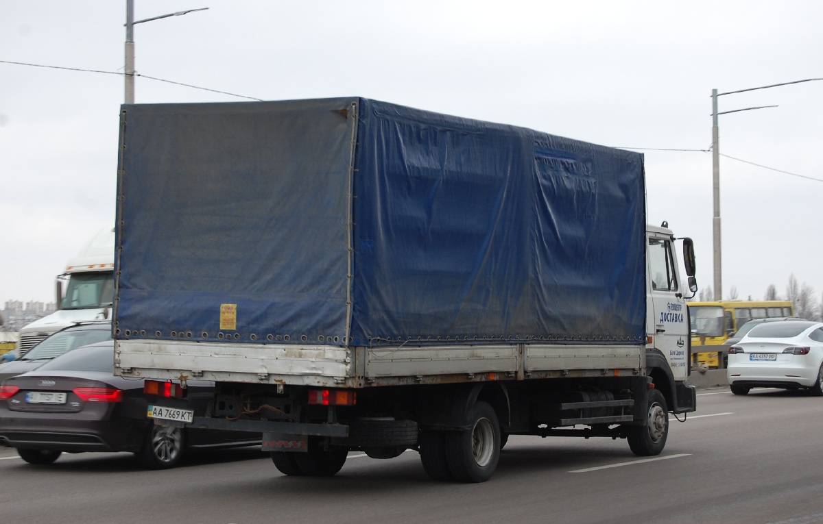 Киев, № АА 7669 КТ — МАЗ-437041