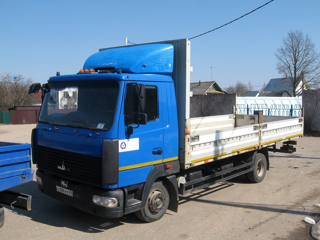 Тверская область, № Е 086 РЕ 69 — МАЗ-437130