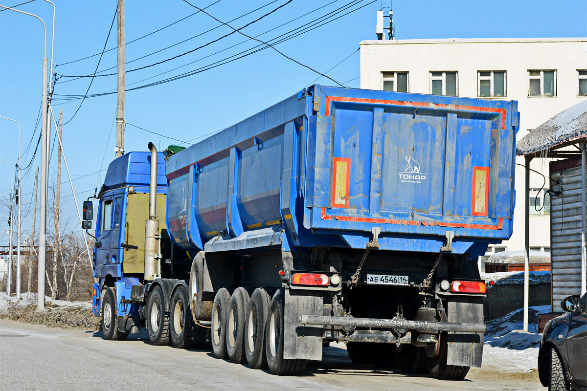 Саха (Якутия), № Т 770 МА 14 — Shaanxi Shacman F3000 SX425x; Саха (Якутия), № АЕ 4546 14 — Тонар-95234