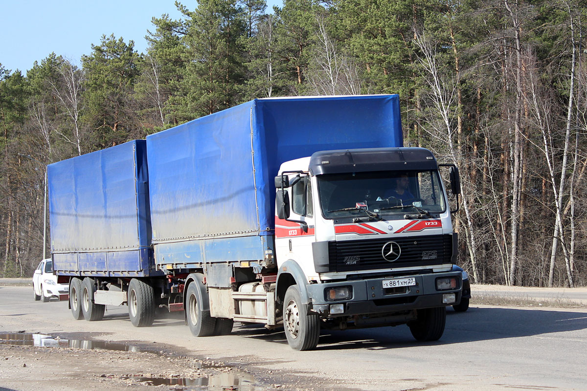 Краснодарский край, № Х 881 ХМ 23 — Mercedes-Benz SK 1733
