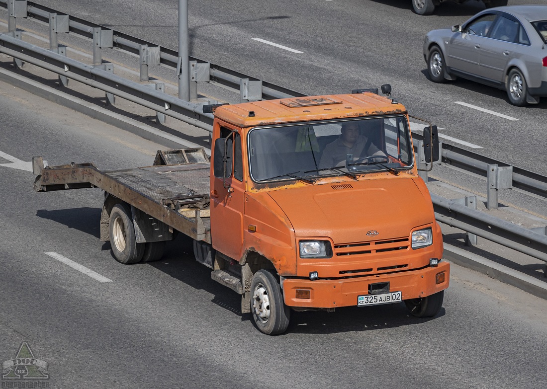 Алматы, № 325 AJB 02 — ЗИЛ-5301 "Бычок"(общая модель)