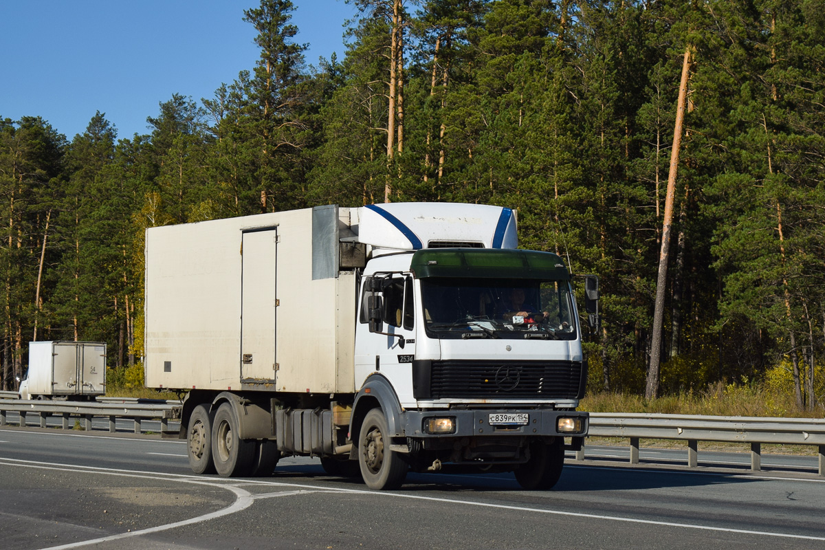 Новосибирская область, № С 839 РК 154 — Mercedes-Benz SK 2534
