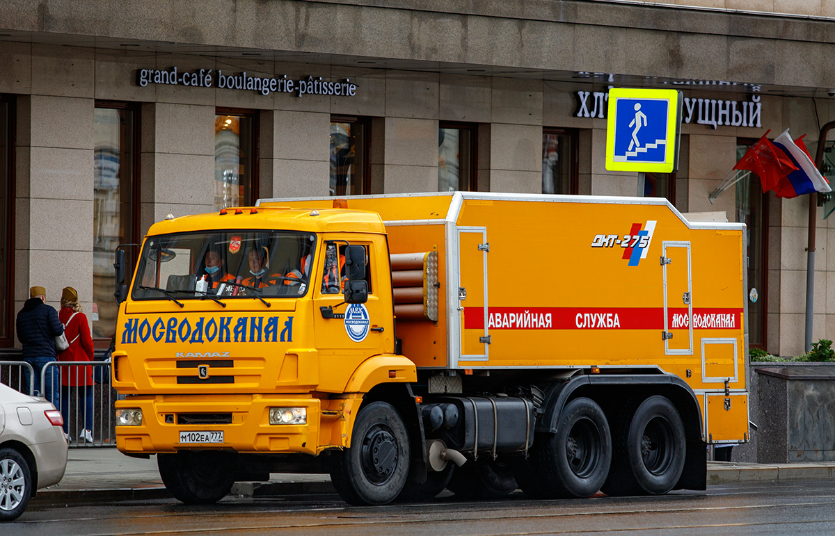 Москва, № М 102 ЕА 777 — КамАЗ-65115-A4(23)