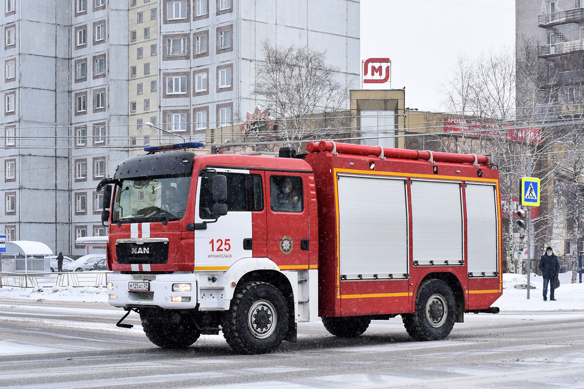 Архангельская область, № 125 — MAN TGM 18.330
