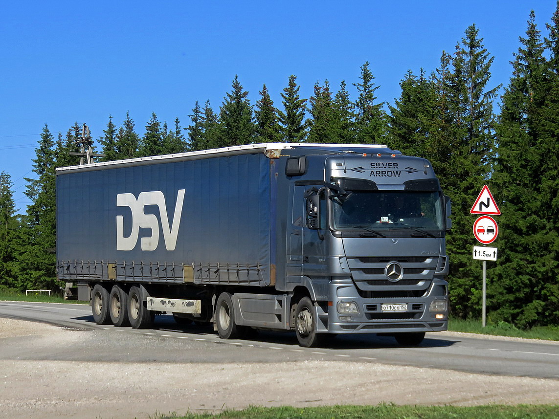 Нижегородская область, № О 710 СХ 152 — Mercedes-Benz Actros ('2009) 1844; Mercedes-Benz Actros ('2009) "Silver Arrow" (Кировская область)