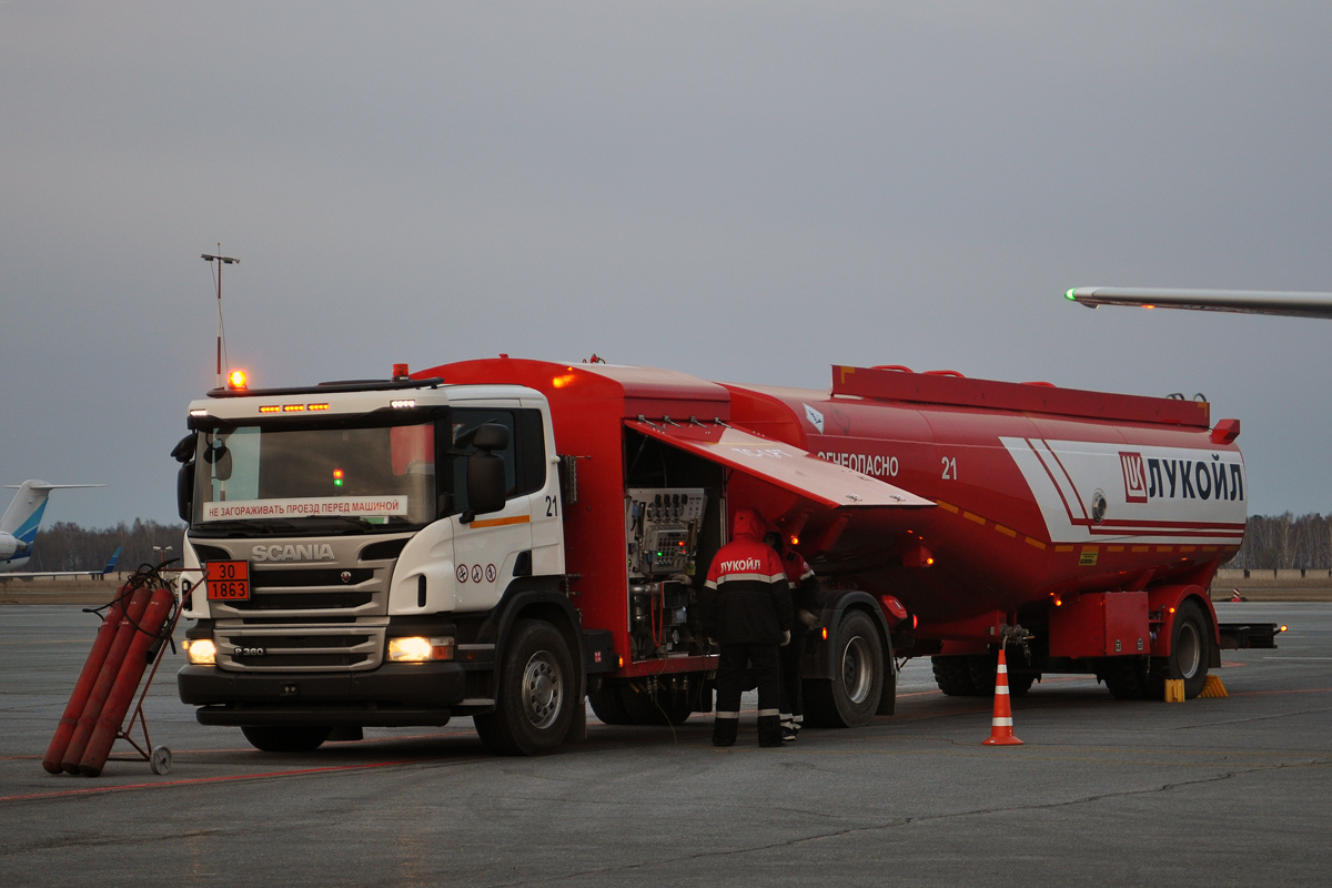 Тюменская область, № 21 — Scania ('2004) P360