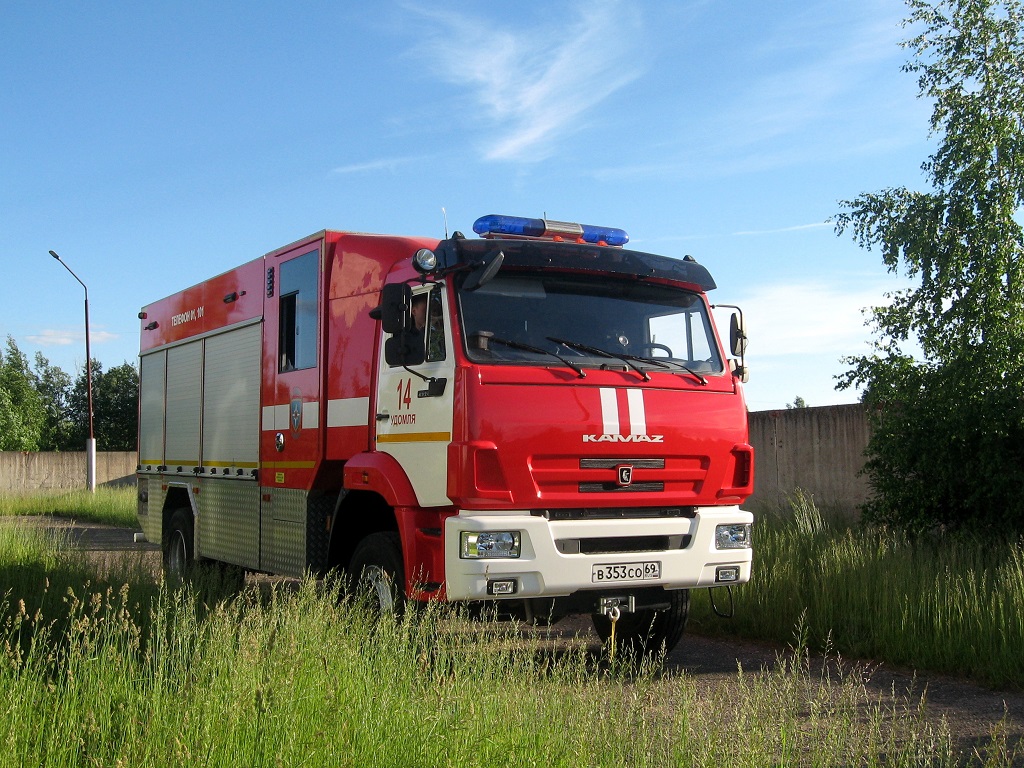 Тверская область, № В 353 СО 69 — КамАЗ-43265-D5(66)