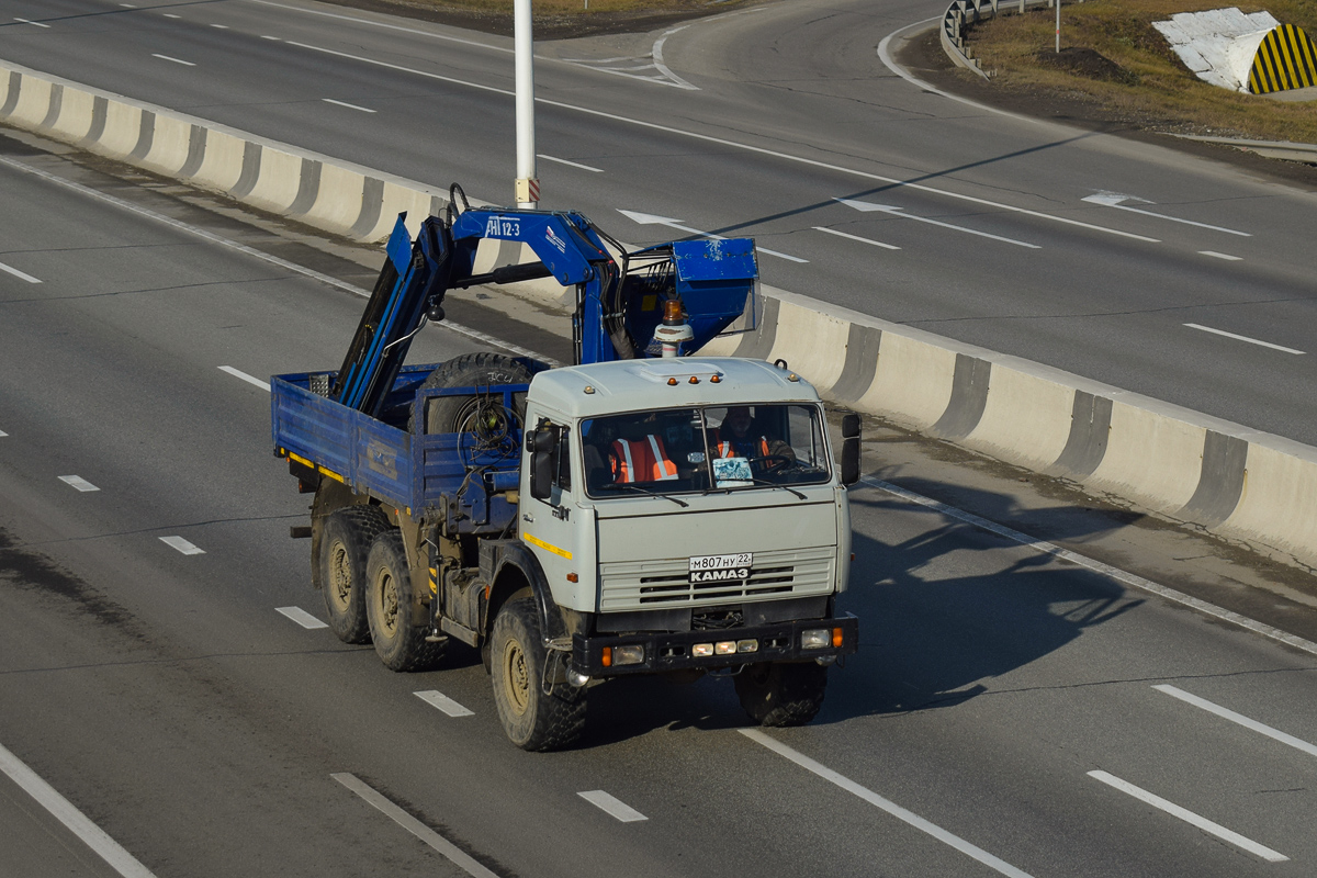 Алтайский край, № М 807 НУ 22 — КамАЗ-43114-15 [43114R]