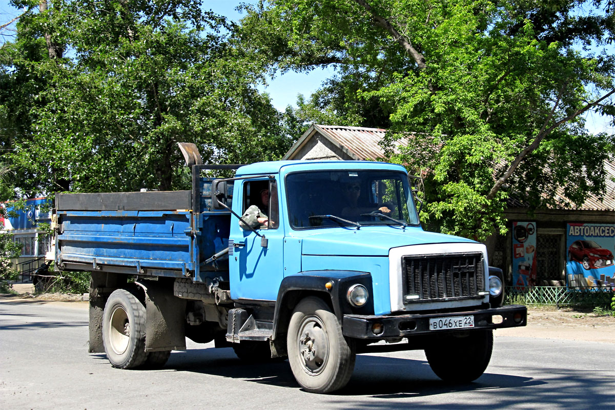 Алтайский край, № В 046 ХЕ 22 — ГАЗ-33073