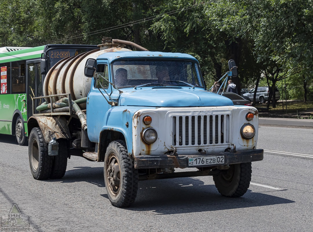 Алматы, № 176 EZB 02 — ГАЗ-53-12