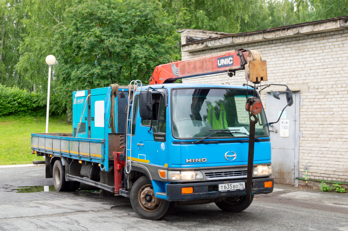 Свердловская область, № Т 635 ВО 96 — Hino Ranger