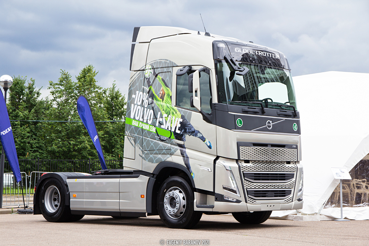 Калужская область, № Р 185 МО 40 — Volvo ('2020) FH.500 [X9P]; Москва — Выставки