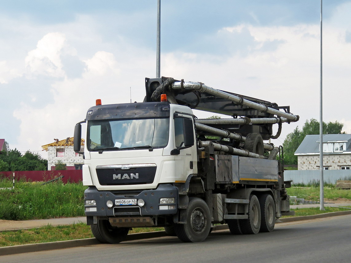 Кировская область, № М 606 ОР 43 — MAN TGS 33.480