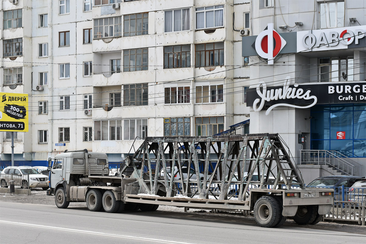 Саха (Якутия), № С 812 ЕА 14 — КамАЗ-54115 [541150]; Саха (Якутия), № АВ 3070 14 — ПП-1307А