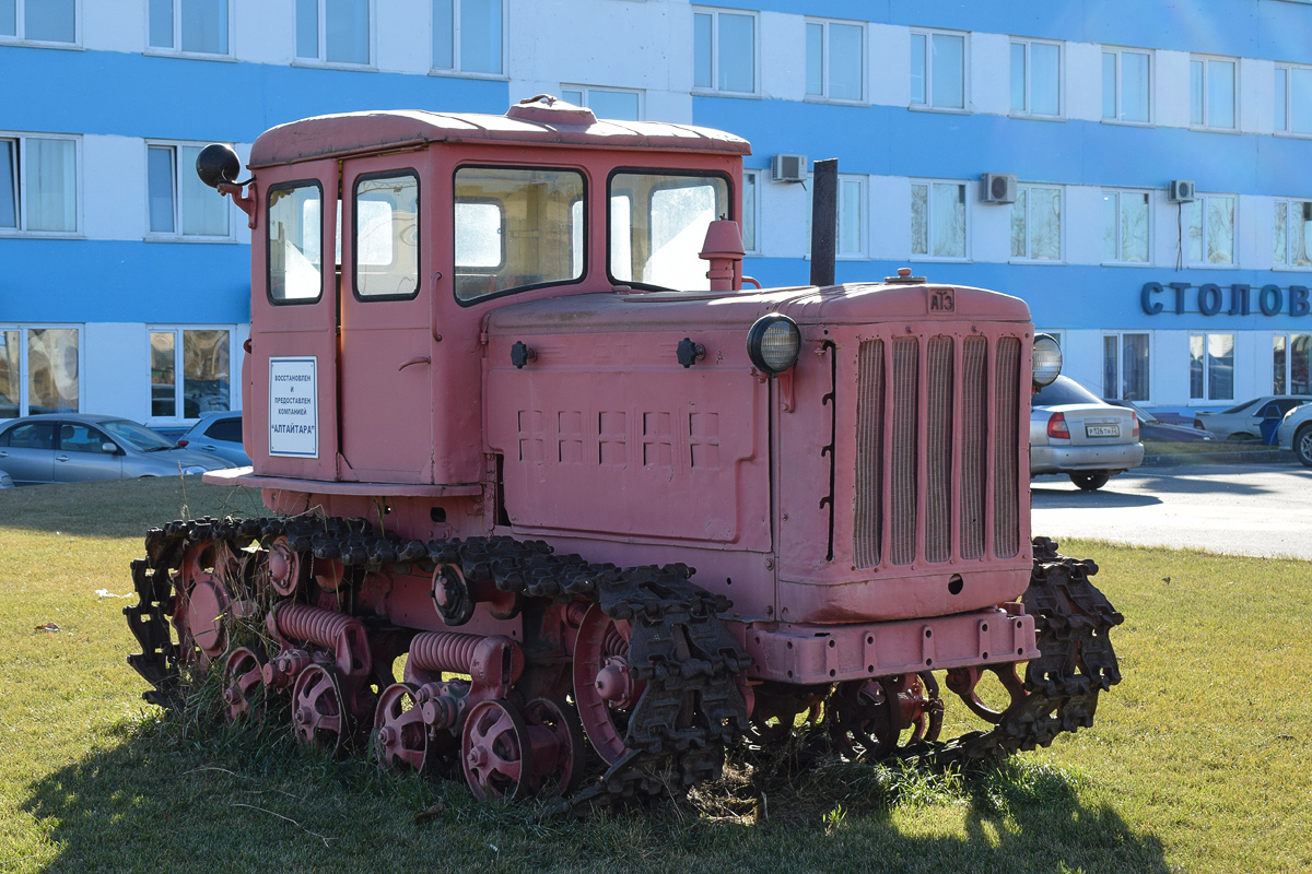 Алтайский край, № (22) Б/Н СТ 0070 — ДТ-54 (АТЗ); Техника на постаментах, памятники (Алтайский край); Транспортные средства без номеров (Алтайский край)