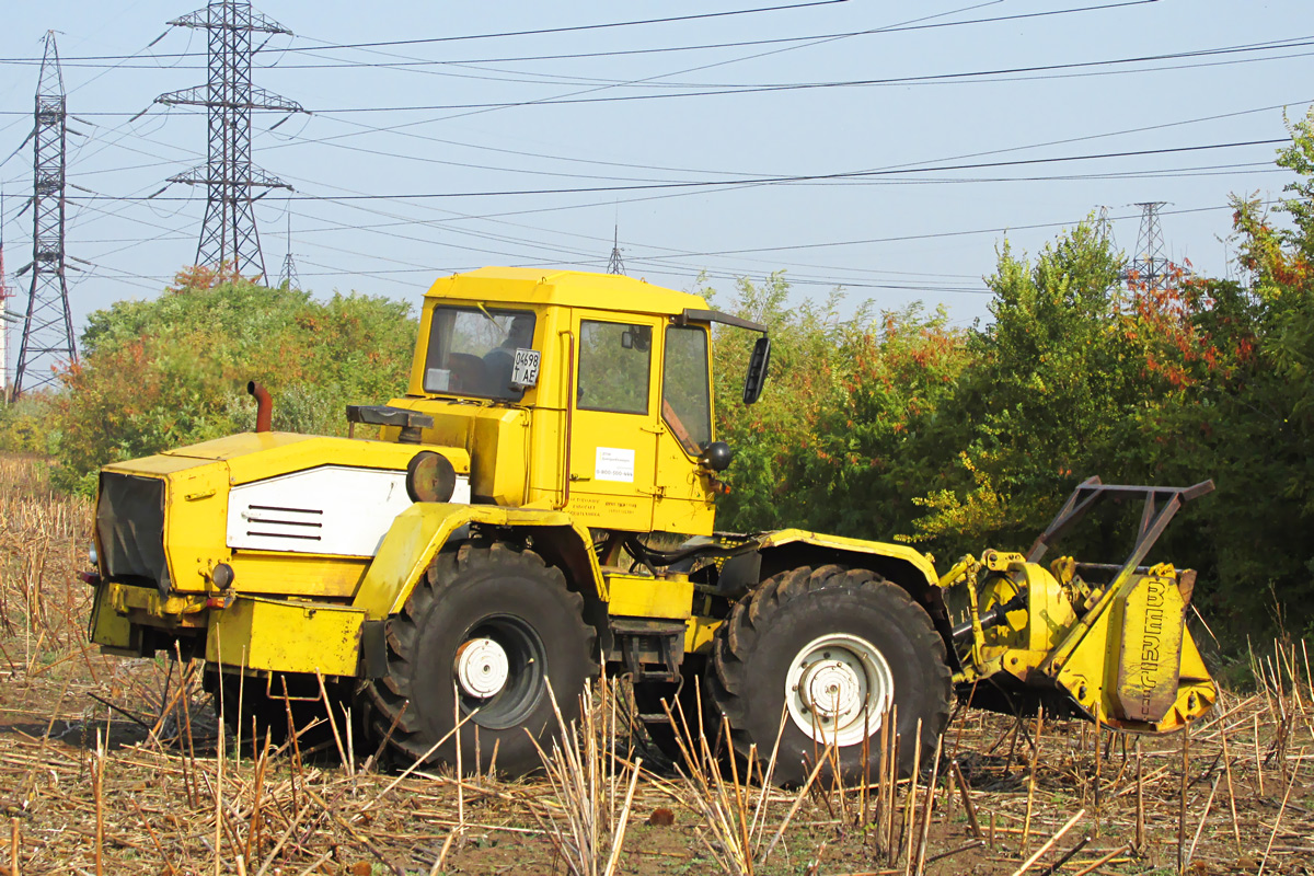 Днепропетровская область, № Т 04698 АЕ — ХТА-220 "Слобожанец"