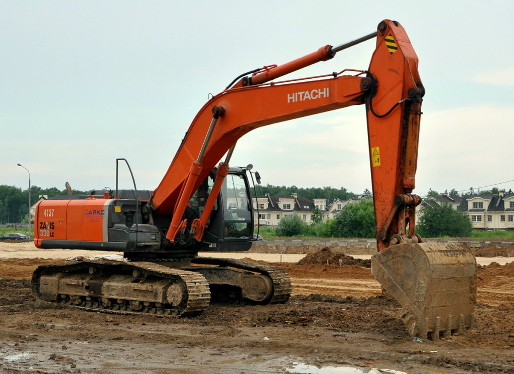 Москва, № 6766 НВ 77 — Hitachi ZX330 (общая модель)