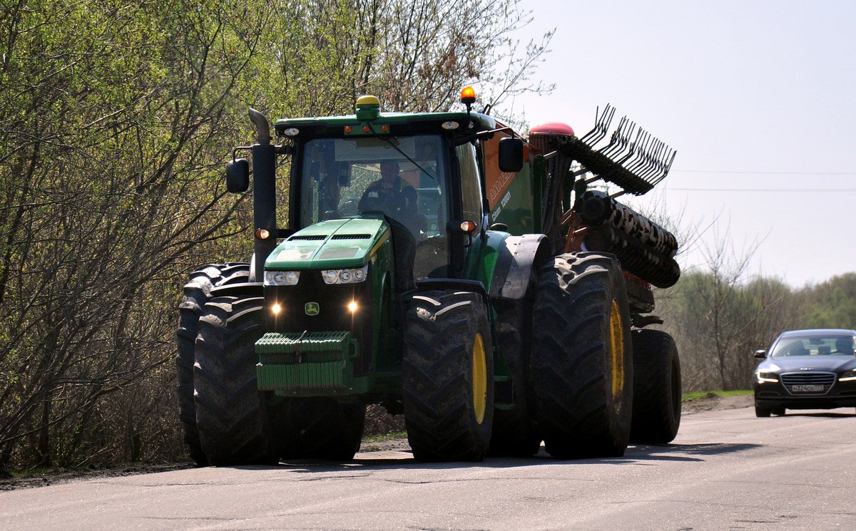 Рязанская область, № 9346 РУ 62 — John Deere 8335R