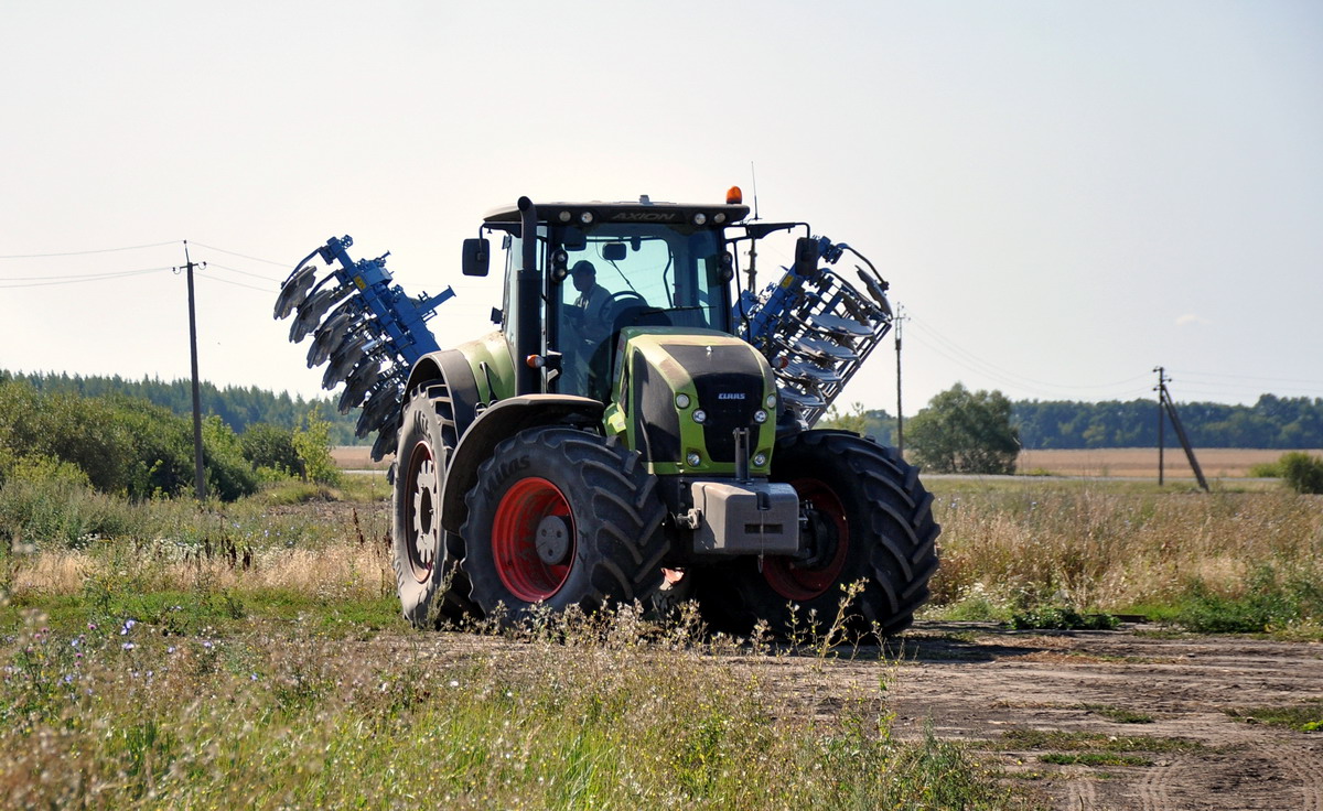 Рязанская область, № 8960 РМ 62 — Claas Axion (общая модель)