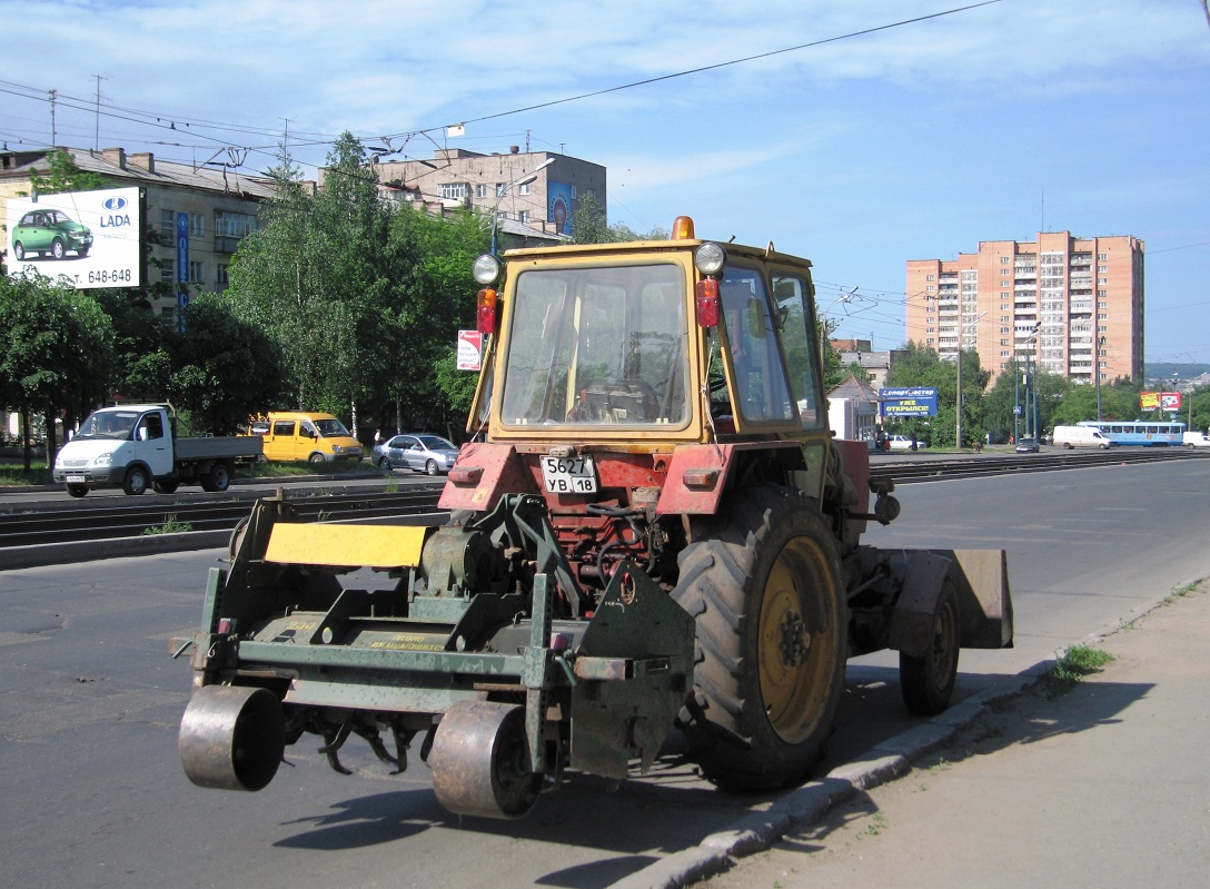 Удмуртия, № 5627 УВ 18 — ЮМЗ-6КЛ