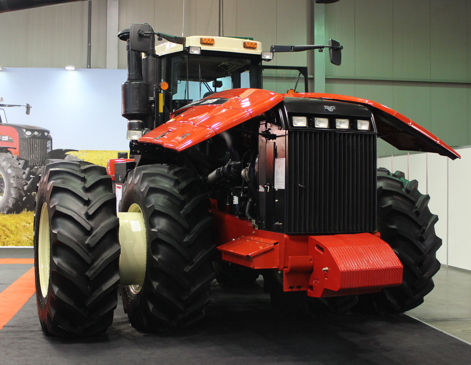 Киев, № (UA11) Б/Н СТ 0021 — Versatile 2375; Транспортные средства без номеров (Киев); Новая техника (Киев)