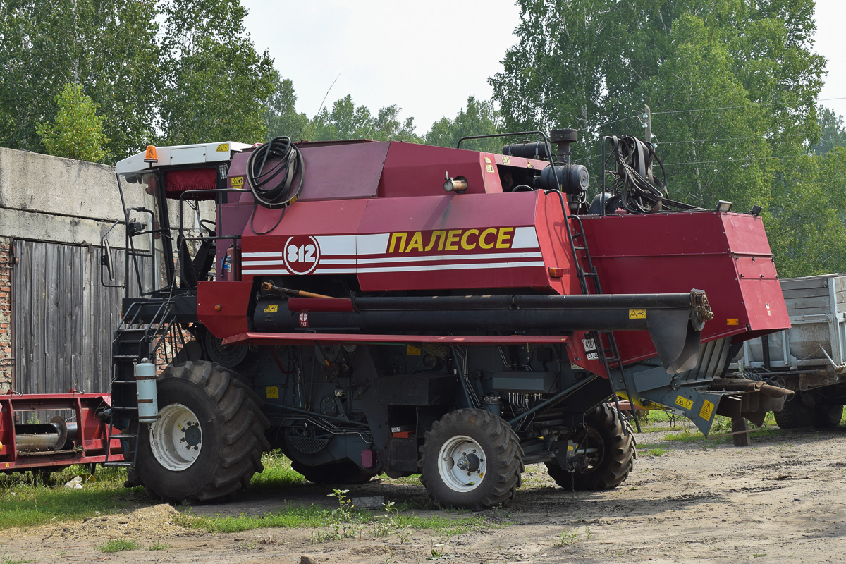 Алтайский край, № 4167 ЕА 22 — КЗС-812 "Палессе GS812"