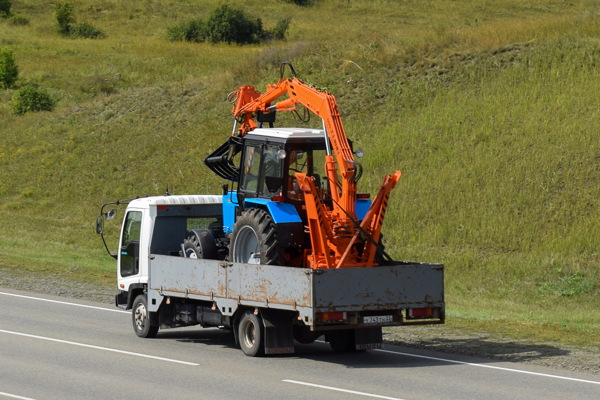 Алтайский край, № У 743 ТН 22 — Isuzu Forward (общая модель); Алтайский край, № (22) Б/Н СТ 0342 — Беларус-82.1