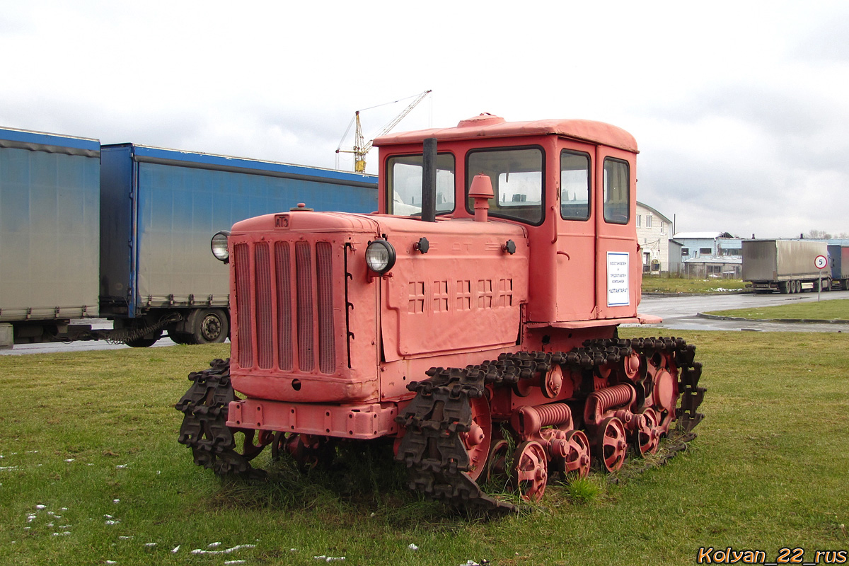 Алтайский край, № (22) Б/Н СТ 0070 — ДТ-54 (АТЗ); Техника на постаментах, памятники (Алтайский край); Транспортные средства без номеров (Алтайский край)