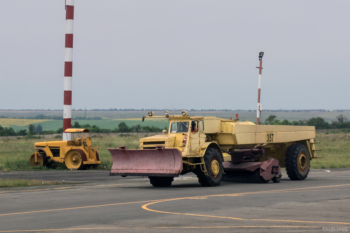 Крым, № 357 — МоАЗ-546П