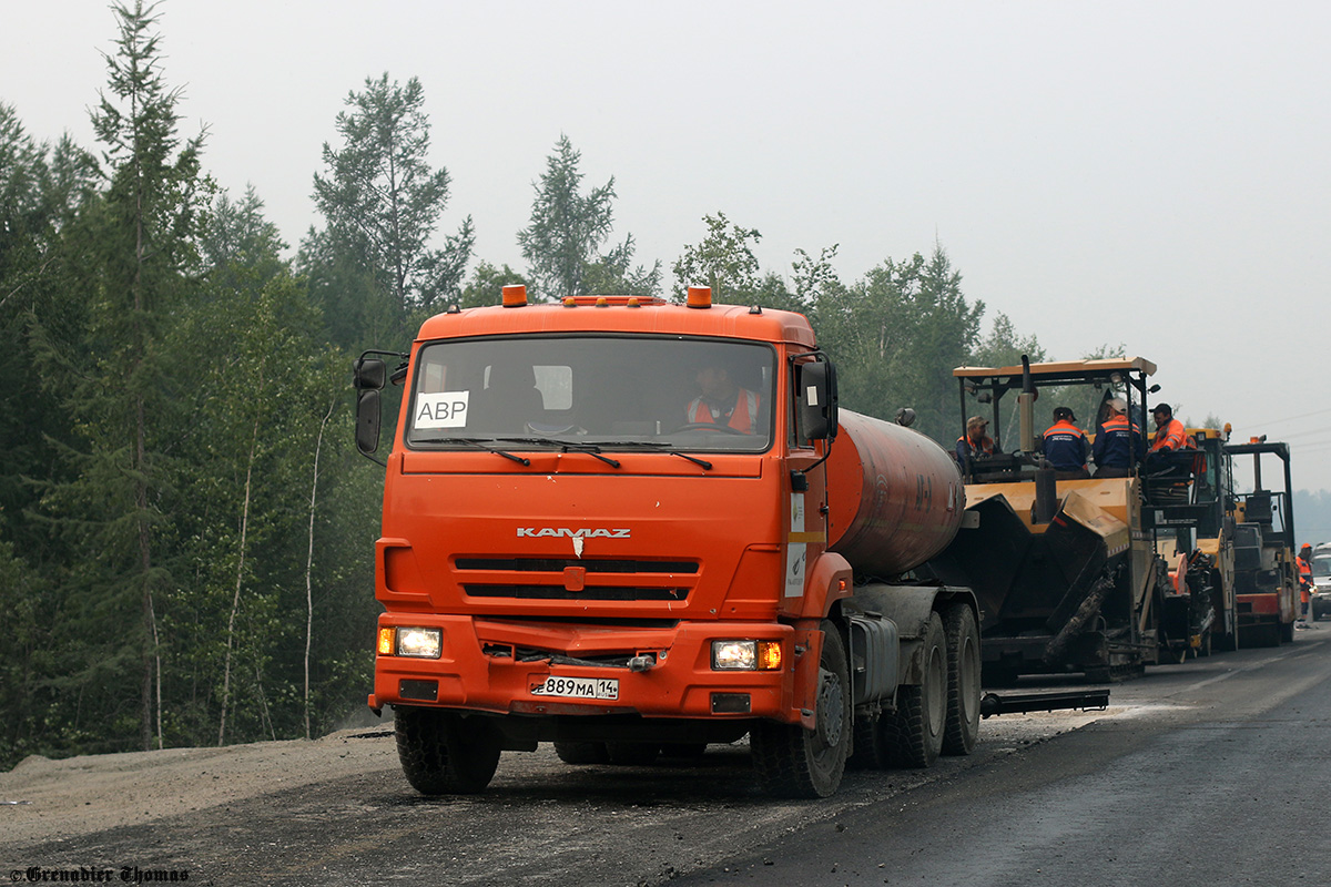 Саха (Якутия), № Е 889 МА 14 — КамАЗ-65115-A4(23)
