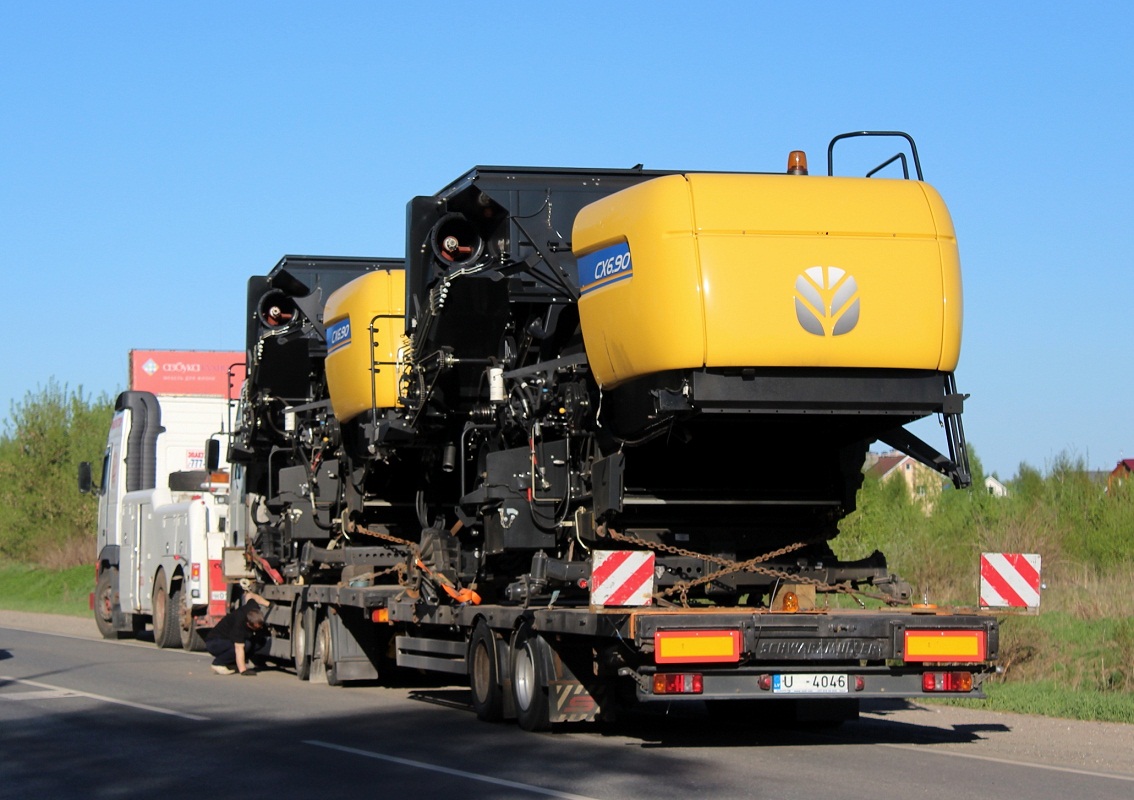 Латвия, № U-4046 — Schwarzmüller (общ.м) [TRG,VAV,W09-S09]; Псковская область — Новая спецтехника