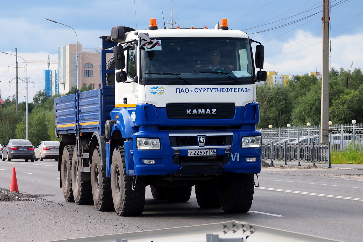 Ханты-Мансийский автоном.округ, № А 226 ХР 86 — КамАЗ-65801-T5(68)
