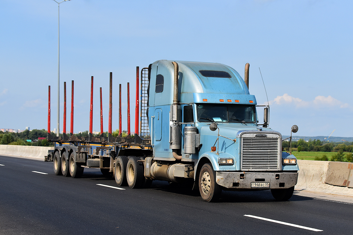 Пермский край, № Т 946 ВС 59 — Freightliner FLD 132 Classic XL