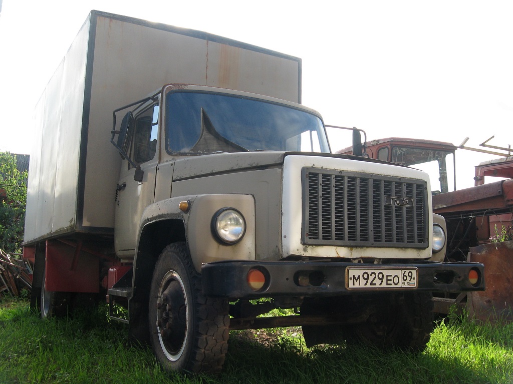 Тверская область, № М 929 ЕО 69 — ГАЗ-33073