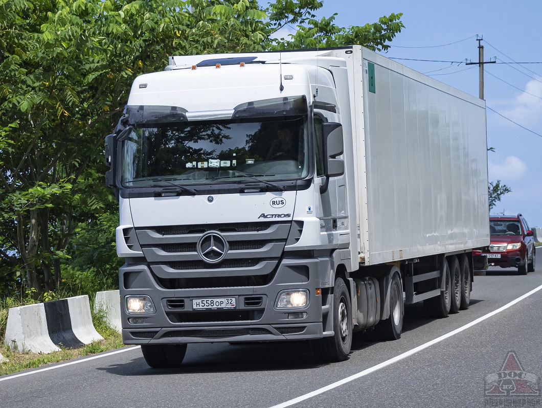 Брянская область, № Н 558 ОР 32 — Mercedes-Benz Actros ('2009) 1844