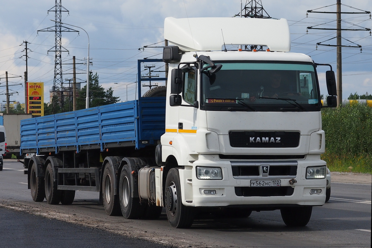 Башкортостан, № У 562 НС 102 — КамАЗ-65206-T5(68)