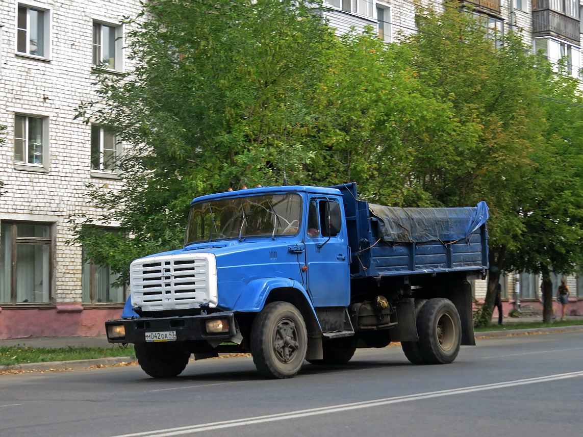 Кировская область, № М 042 ОА 43 — ЗИЛ-494560